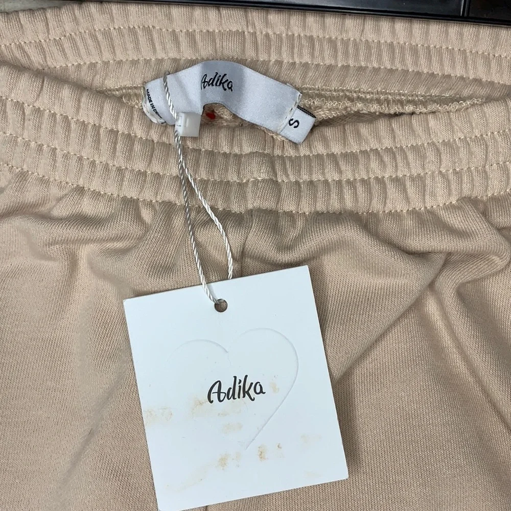 ADIKA Light Pink Beige Cargo Joggers- Size Small. NWT